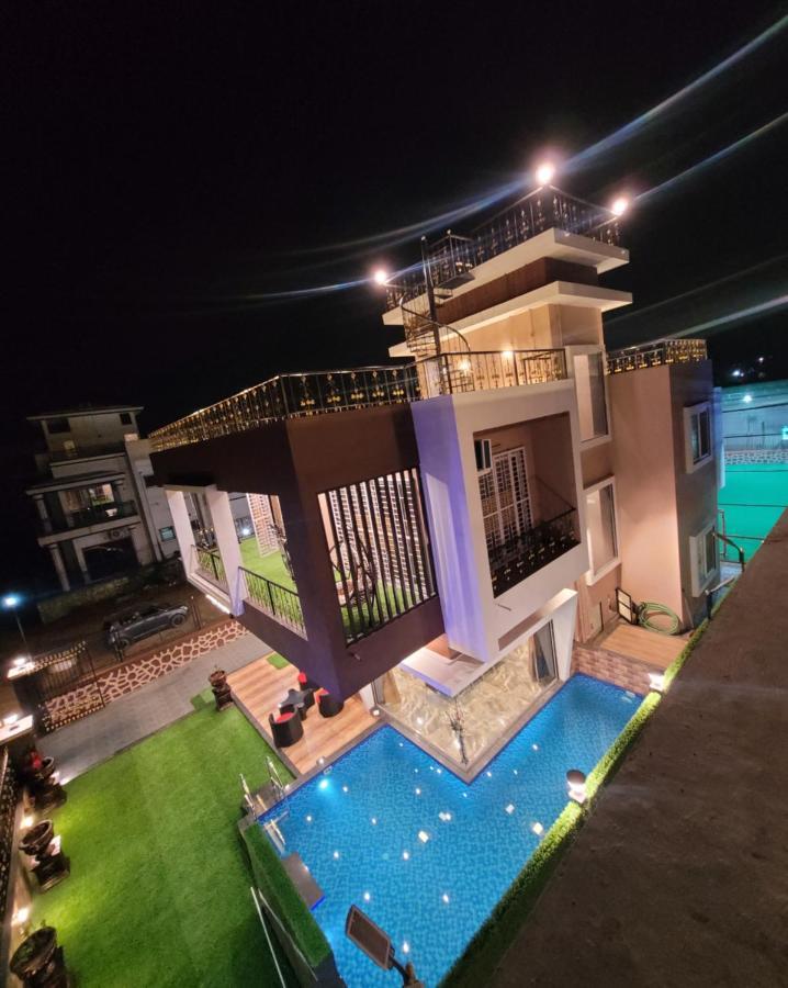 Mount Resorts Lonavala 5 Bhk Luxurious Villa With Private Pool And Full Size Cricket Football Turf Exterior foto