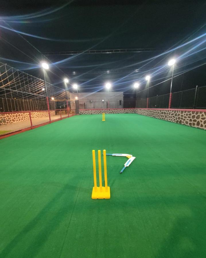 Mount Resorts Lonavala 5 Bhk Luxurious Villa With Private Pool And Full Size Cricket Football Turf Exterior foto